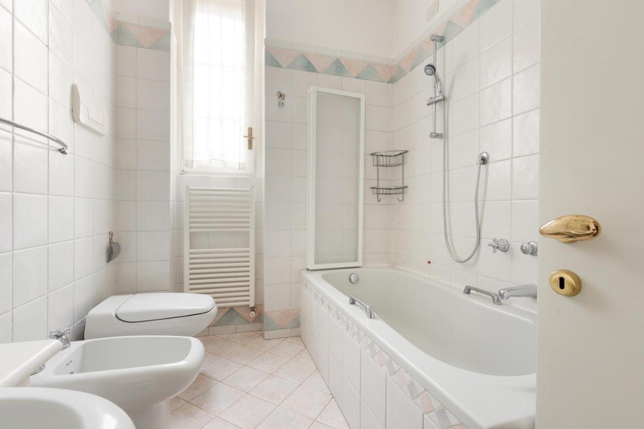 Cozy Apt With Balcony - Porta Romana District Milano Exterior foto
